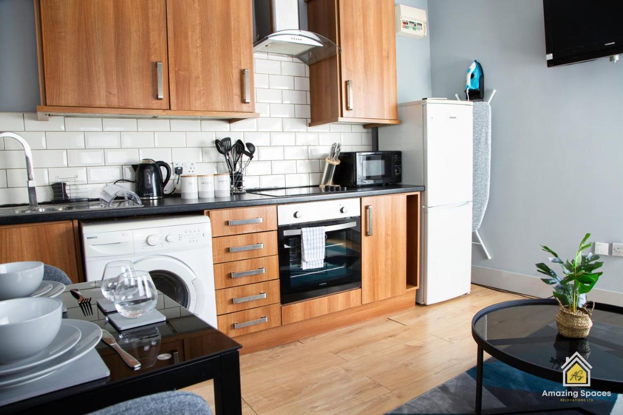 City Centre 2 Bed Flat Sleeps 3 For Work And Leisure With Free Wifi By Amazing Spaces Relocations Ltd وارينغتون المظهر الخارجي الصورة