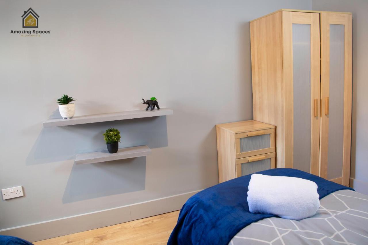 City Centre 2 Bed Flat Sleeps 3 For Work And Leisure With Free Wifi By Amazing Spaces Relocations Ltd وارينغتون المظهر الخارجي الصورة
